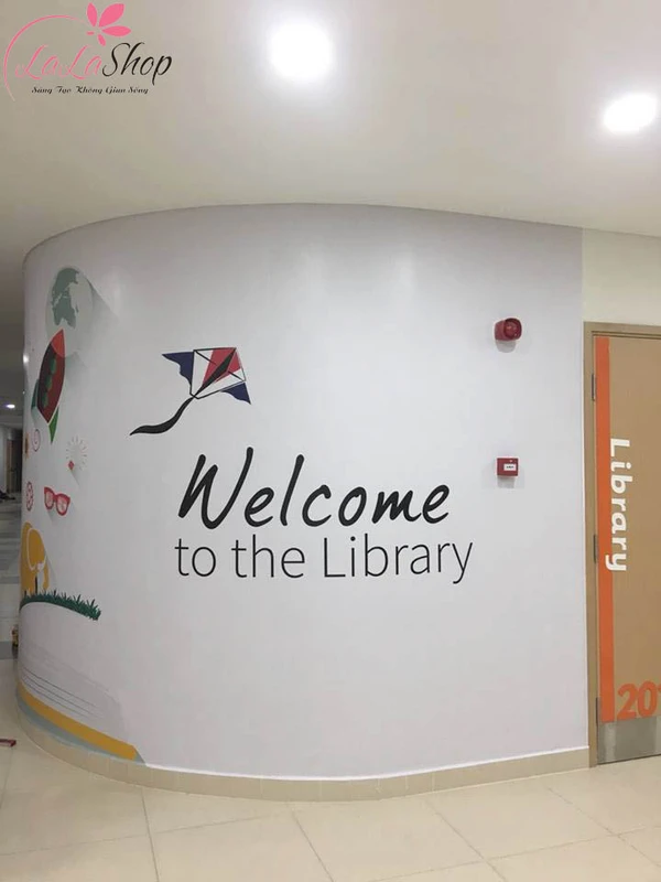 Trang trí cho hành lang thư viện