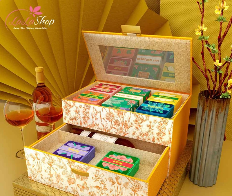 Mot-trong-nhung-mau-hop-dung-qua-tang-Tet-duoc-ua-chuong-nhat-hien-nay-4e624c1974f633fc8be04b99182f6074