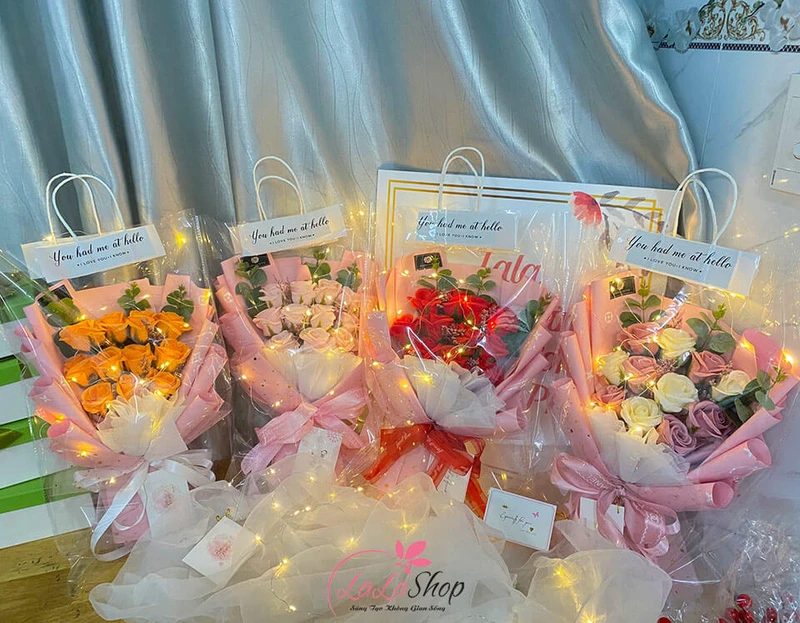 Dịch vụ đặt mua hoa Valentine online ship nhanh chóng tiện lợi ở TpHCM