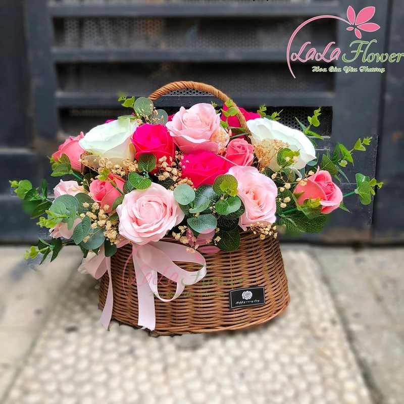 Ảnh giỏ hoa tặng chúc mừng ngày 20/10