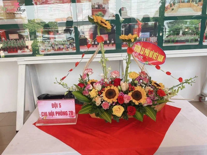 10 mẫu bài thuyết trình cắm hoa 20/10 theo chủ đề hay và ý nghĩa nhất 2025