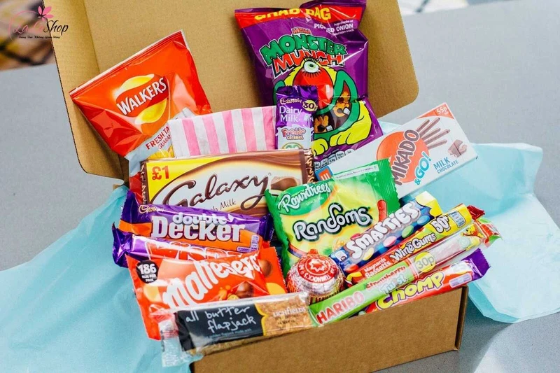 Bánh kẹo mang đến sự ngọt ngào và giúp bạn thân cảm nhận được sự trân trọng