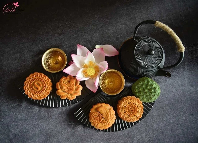 Bánh Trung thu là loại bánh truyền thống của nhiều quốc gia Châu Á vào Trung thu