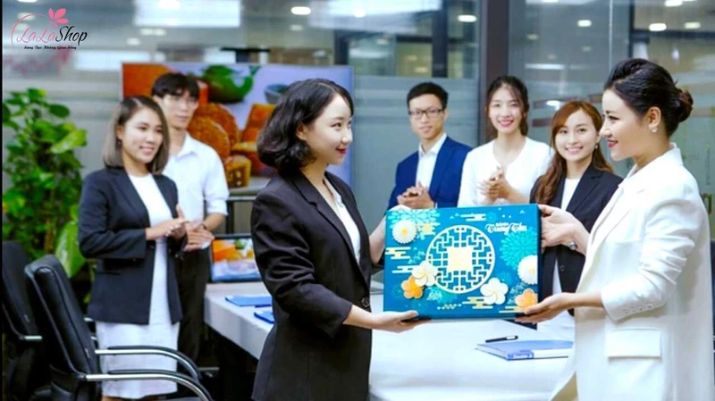 Bao bì đẹp mắt, chỉn chu rất quan trọng khi tặng quà đối tác