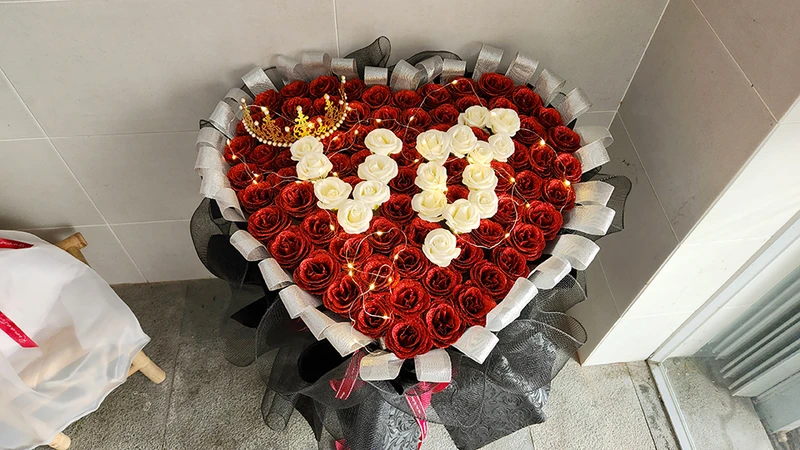 Bó 35 Hoa Sáp Kim Tuyến Cao Cấp Mẫu 2