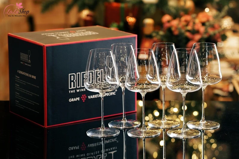 Bộ ly rượu vang cao cấp sẽ là món quà sang trọng và tinh tế
