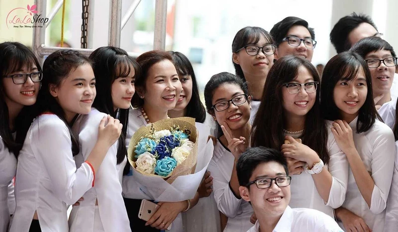 Cần lưu ý một số điều khi chọn quà 20/10 tặng cô giáo