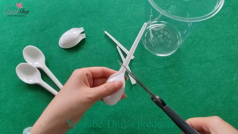 Hướng dẫn 10 cách tự làm lồng đèn trung thu đơn giản siêu đẹp tại nhà 2025