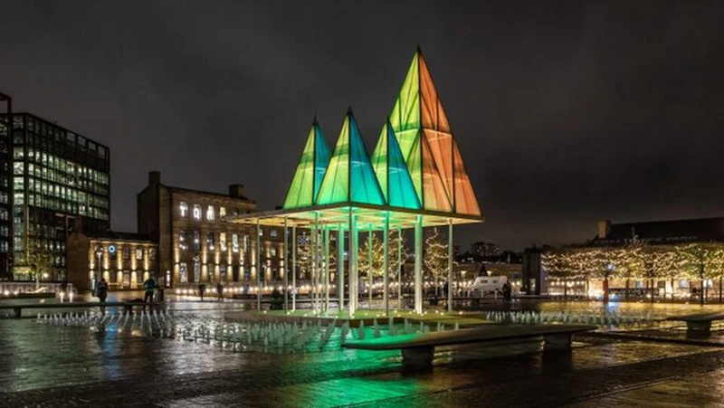 Tổng hợp những hình ảnh cây thông noel chất lượng cao đẹp nhất 2025