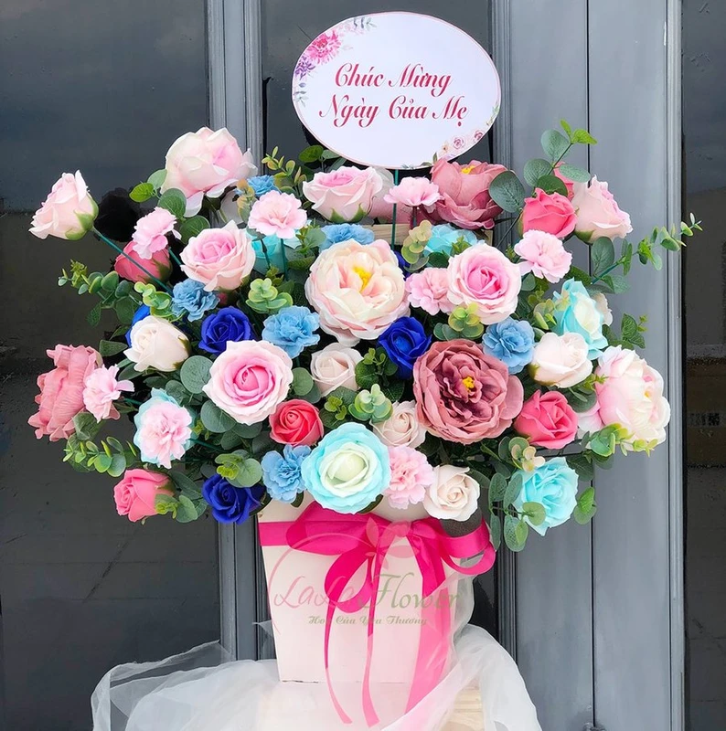 Lẵng Hoa Sáp Để Bàn Sắc Màu Rực Rỡ