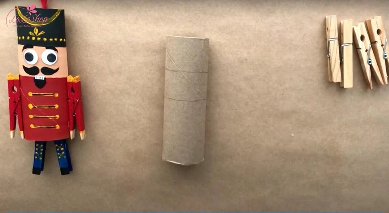 Đánh dấu vị trí dán kẹp