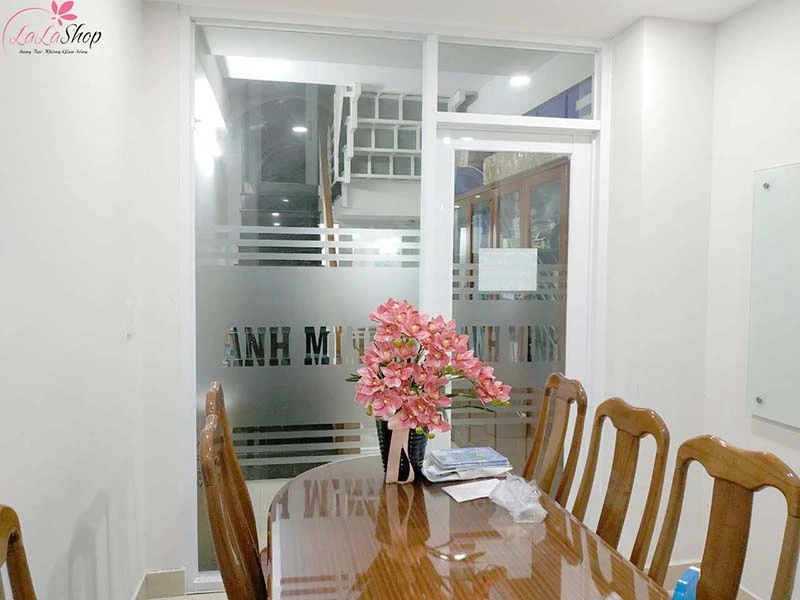 Các Mẫu Decal Dán Kính