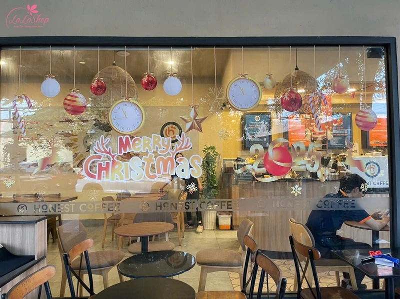 Dịch vụ thiết kế và thi công trang trí noel chuyên nghiệp ở TPHCM