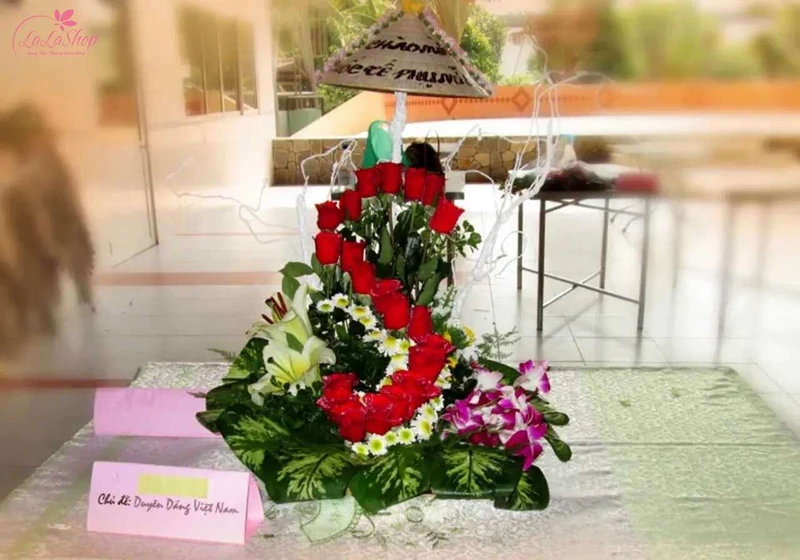 Duyên Dáng Việt Nam