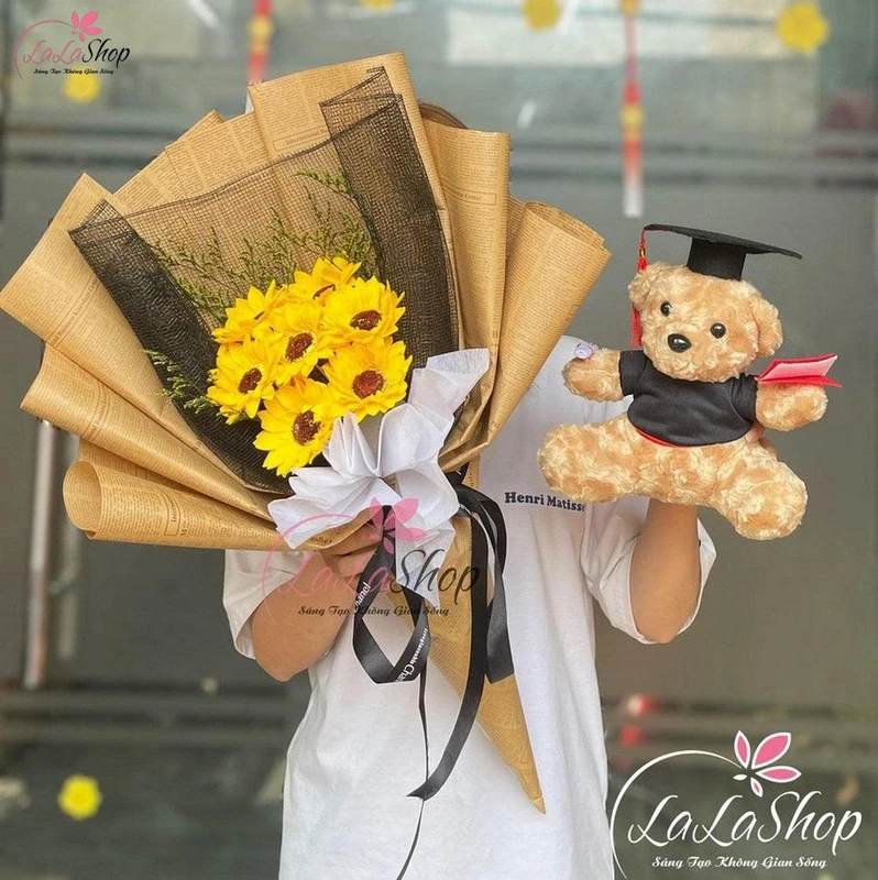 Gợi ý 15 món quà tốt nghiệp ý nghĩa nhất dành tặng cho người thân, bạn bè