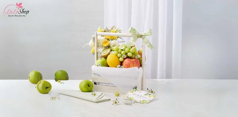 Giỏ hoa quả nhập khẩu có nhiều loại chất lượng và có thể tùy chỉnh số lượng cho phù hợp