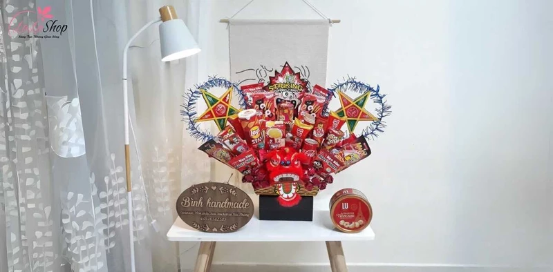 Giỏ quà bánh kẹo được nhiều doanh nghiệp lựa chọn làm quà trung thu tặng đối tác