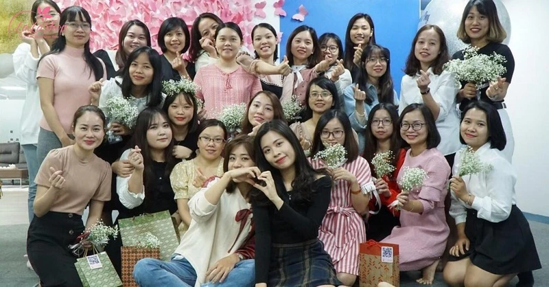 Gợi ý quà tặng 8/3 cho nhân viên công ty