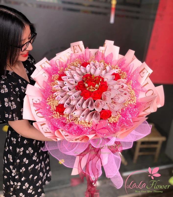 Ảnh hoa tặng chúc mừng ngày 20/10 bằng tiền