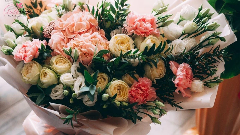 Hoa là món quà truyền thống vào dịp Valentine