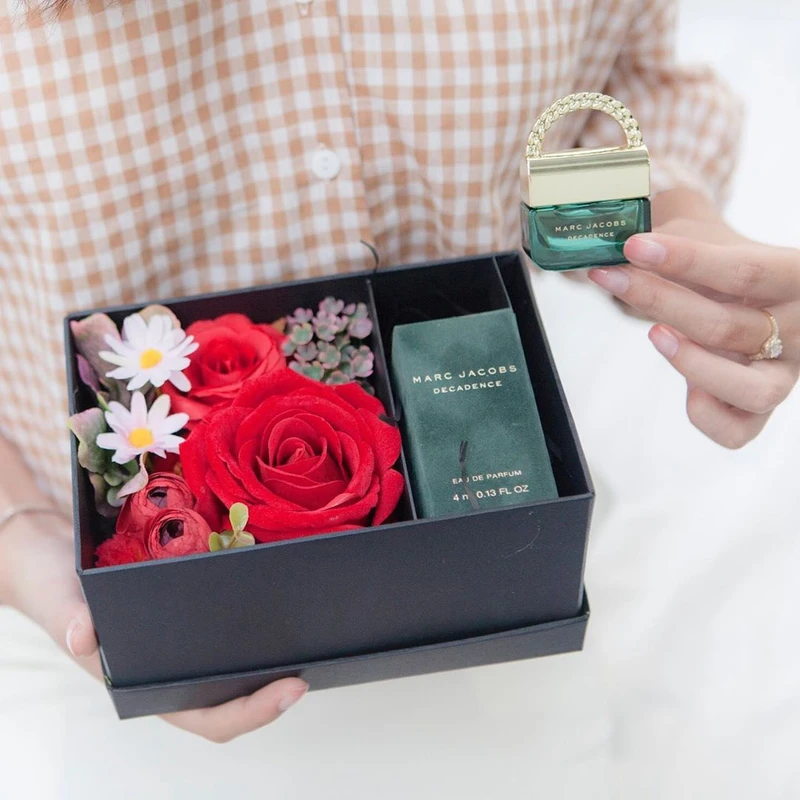 Bộ hình ảnh chúc mừng ngày 20/10 đẹp, độc đáo và ý nghĩa nhất 2025