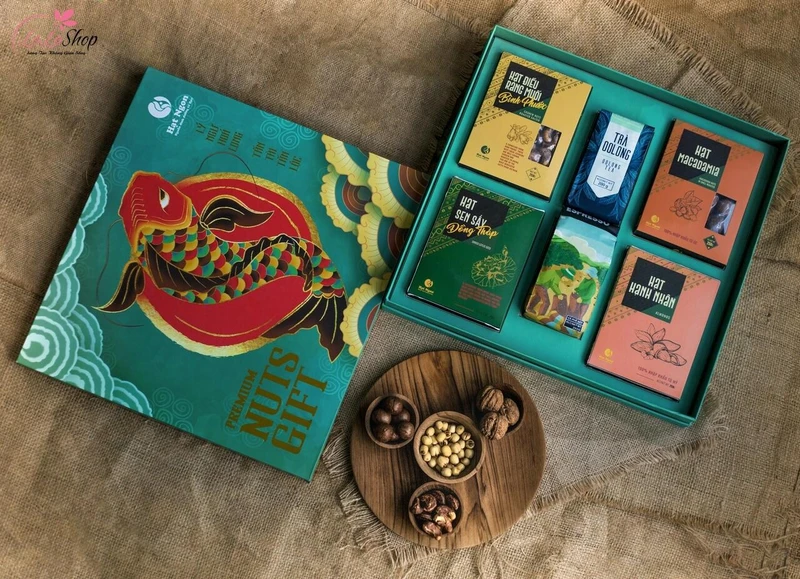 Hộp trà cao cấp là một món quà tinh tế đậm chất truyền thống