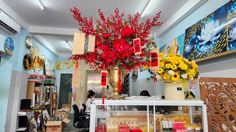 Lala chuyên bán quà và đồ trang trí Tết giá rẻ đến cao cấp uy tín ở TpHCM