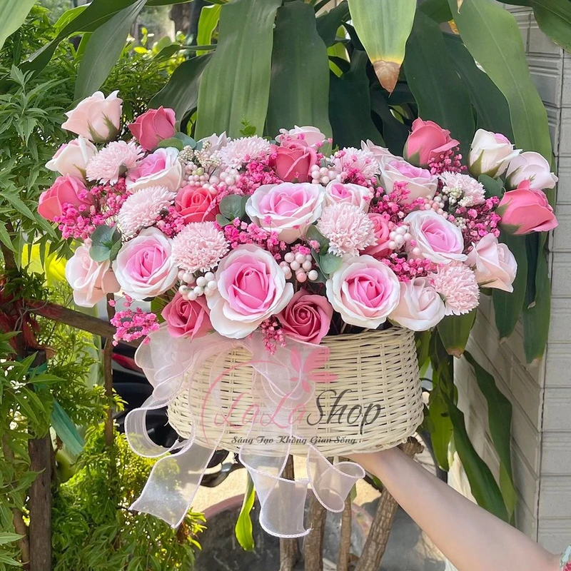 Lẵng Hoa Sáp Để Bàn Sắc Hồng Ngọt Ngào