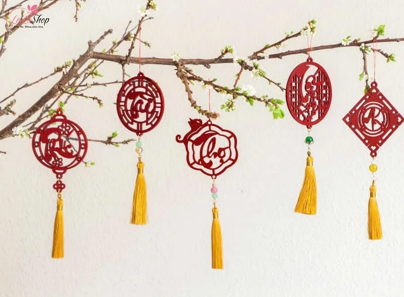 Lộc treo giúp thêm màu sắc tươi sáng và không khí vui vẻ