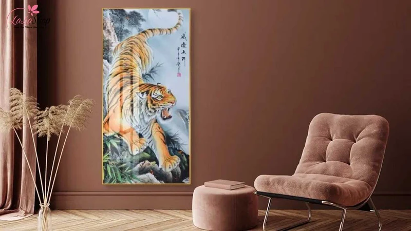 Lưu ý một số điểm cần tránh khi treo tranh đầu giường phòng ngủ