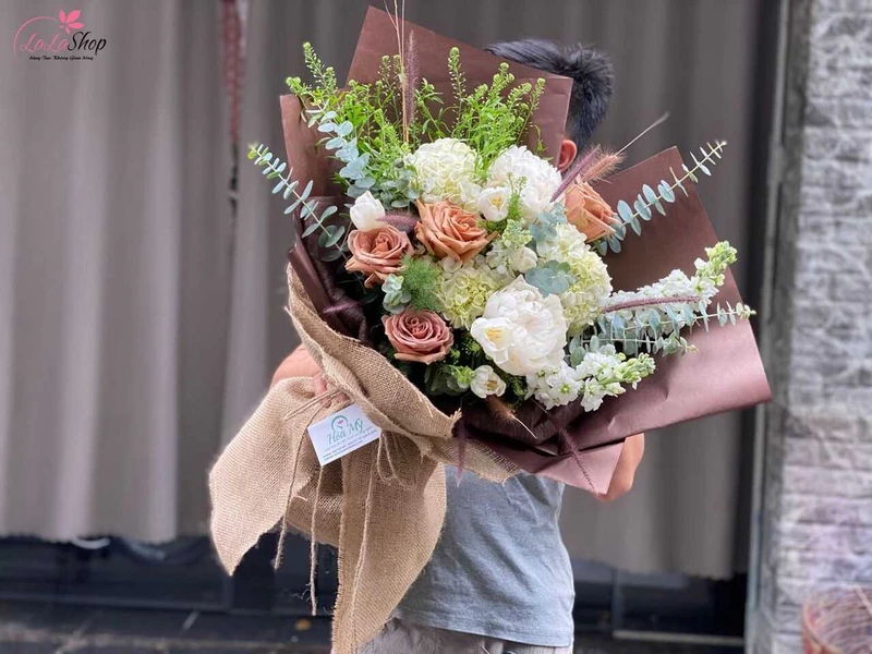 Màu sắc là yếu tố quan trọng khi chọn hoa tặng nam giới