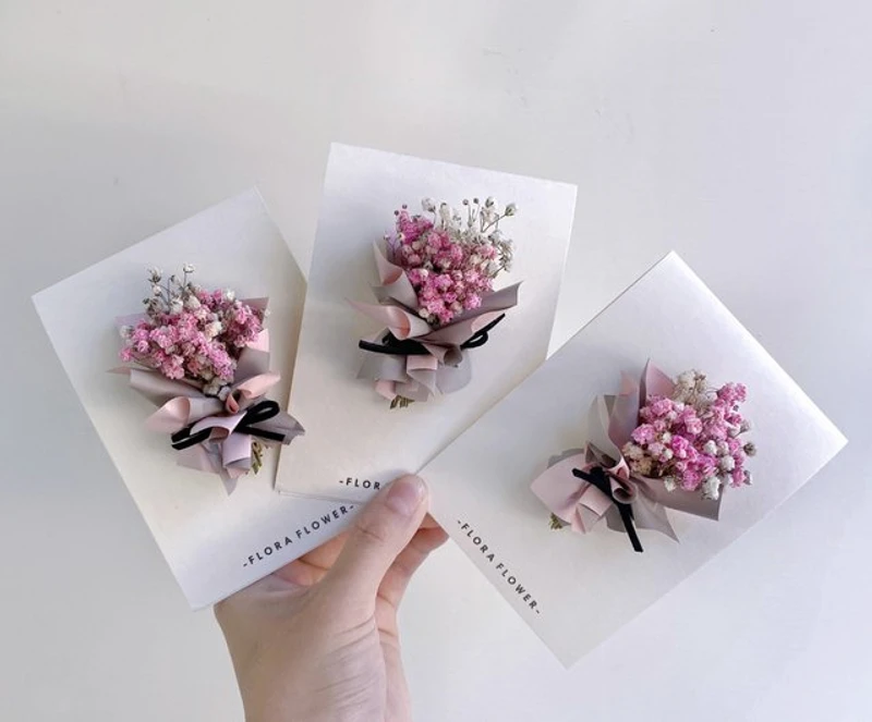 Mẫu thiệp hoa chúc mừng ngày 20/10