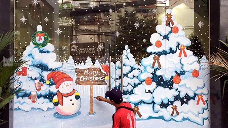 Dịch vụ vẽ tranh trang trí Noel cửa kính & tường theo yêu cầu giá rẻ ở TpHCM