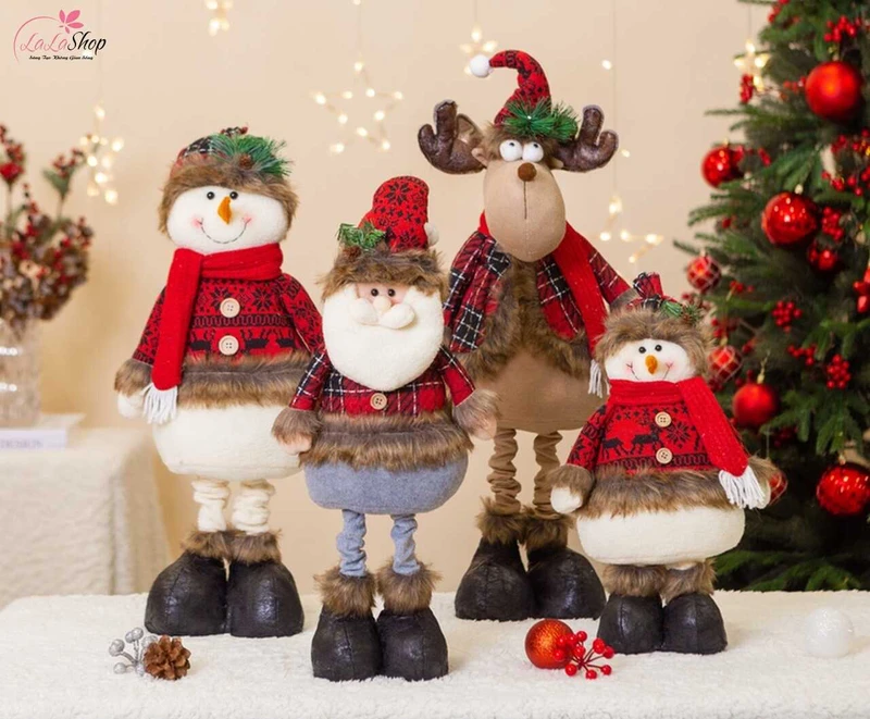 Mô hình Giáng sinh như ông già Noel, người tuyết là không thể thiếu