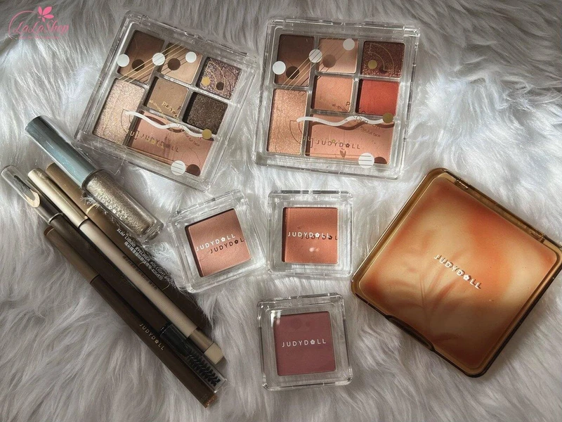 Món quà hợp với sở thích và nhu cầu sẽ giúp cô ấy cảm thấy được trân trọng