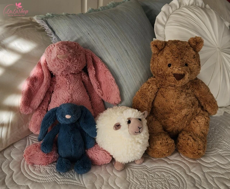 Người bạn nhồi bông sẽ mang lại sự ấm áp cho bạn vào Black Day