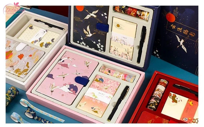 Nhân viên văn phòng hay hoạt động trong lĩnh vực giáo dục sẽ cần đến sổ tay và bút ký