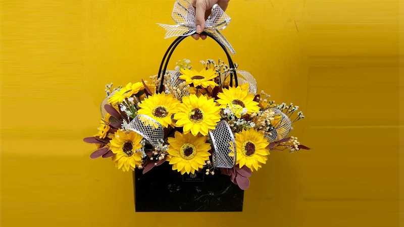 Cách cắm hoa hướng dương 20/11 đơn giản nghệ thuật siêu đẹp