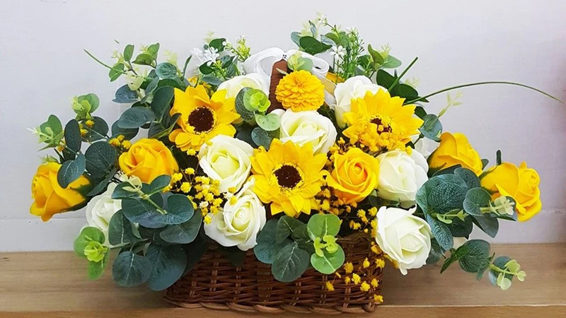 Cách cắm hoa hướng dương 20/11 đơn giản nghệ thuật siêu đẹp