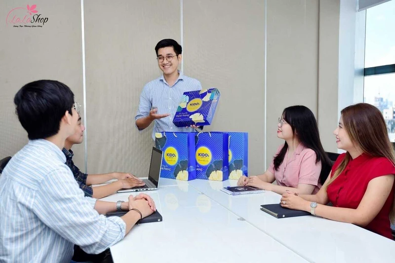 Những món quà trung thu giúp gửi đi những lời chúc và góp phần củng cố các mối quan hệ