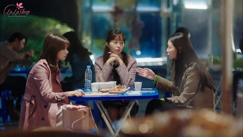 Những người độc thân thường tự tặng quà cho mình để khích lệ tinh thần