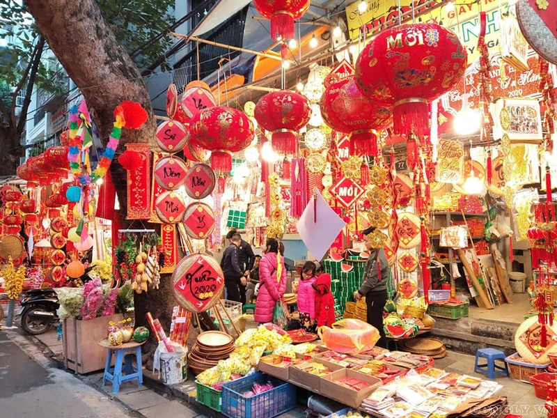 pho-chuyen-ban-phu-kien-trang-tri-77875ca1b5db4ec96ca1b0d27659420c