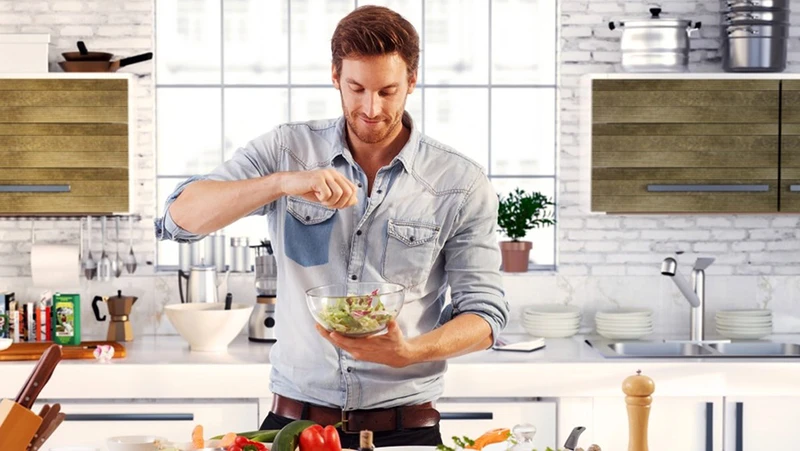 Quà tặng 8/3 có thể là một bữa cơm với nhiều món ăn yêu thích của các thành viên nữ trong gia đình