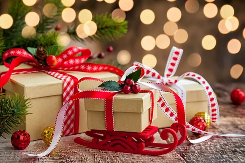 Quà noel cho bạn thân nên mua ở những cửa hàng lâu năm, có thương hiệu trên thị trường