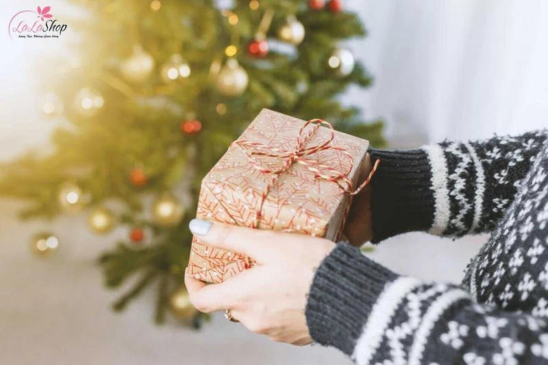 Quà Noel giúp bạn gửi đến bạn trai những tình cảm chân thành