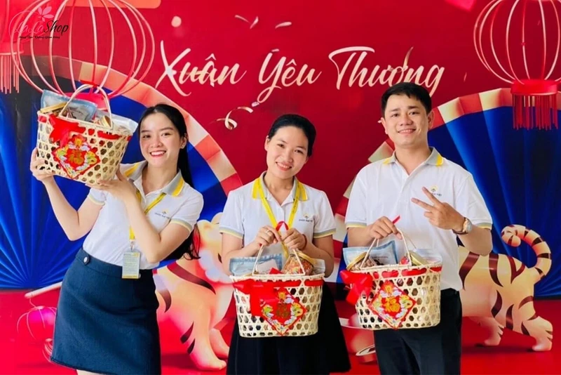 Quà Tết không chỉ có hình thức mà cũng cần tính hữu ích và thiết thực