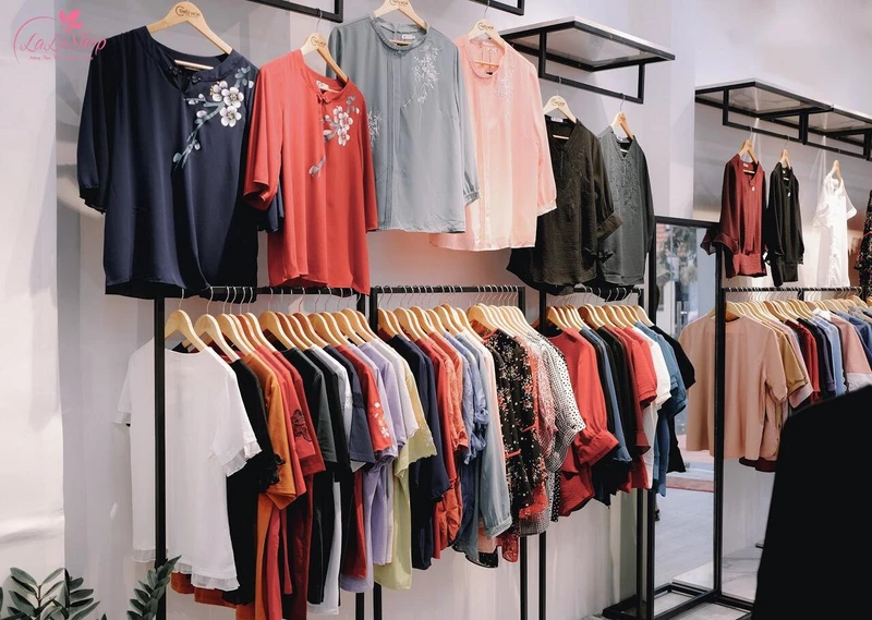 Quần áo phù hợp sẽ giúp mẹ vui vẻ và tự tin hơn