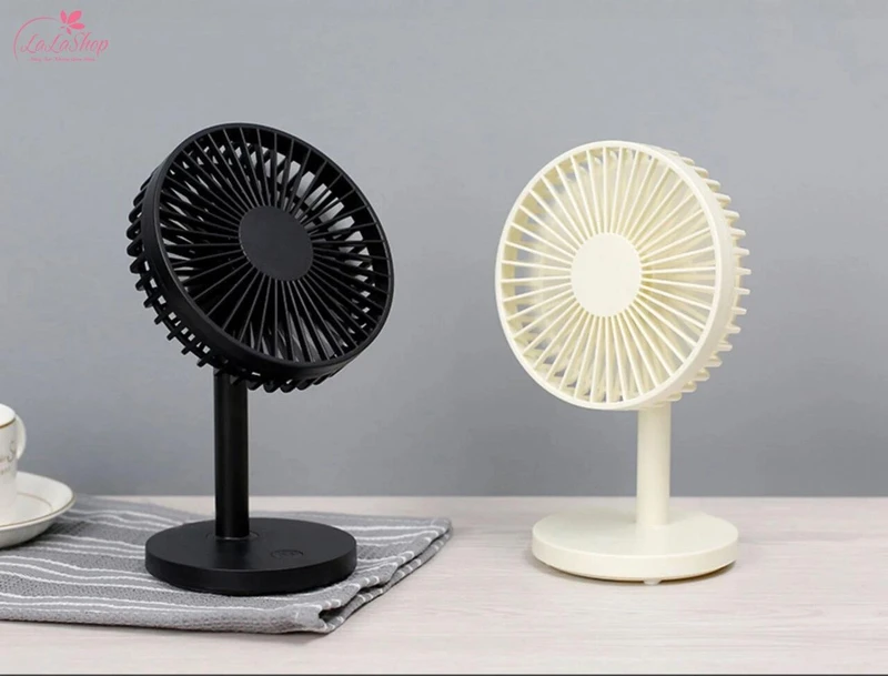Quạt mini là món quà nhỏ gọn nhưng cực kỳ hữu ích