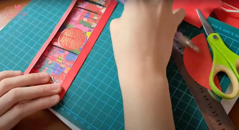 Rọc những đường vừa vẽ