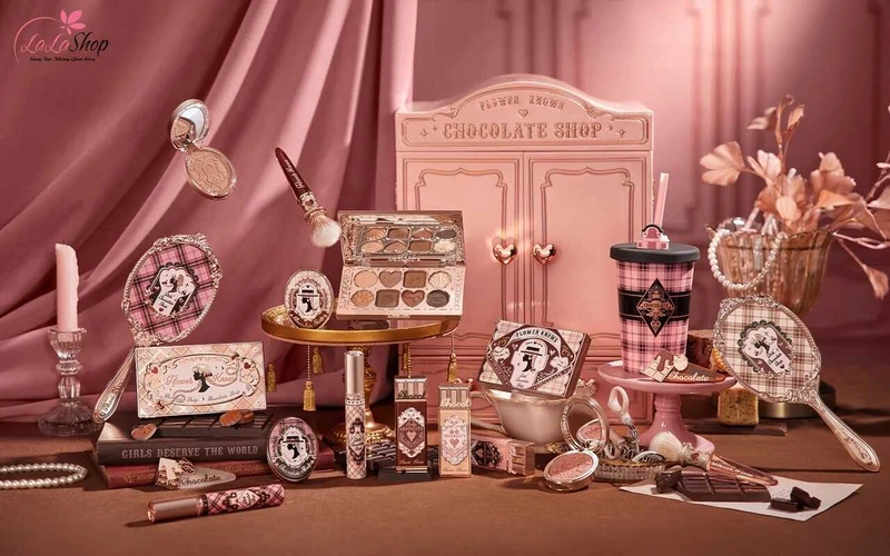 Sản phẩm makeup giúp bạn gái thêm lung linh